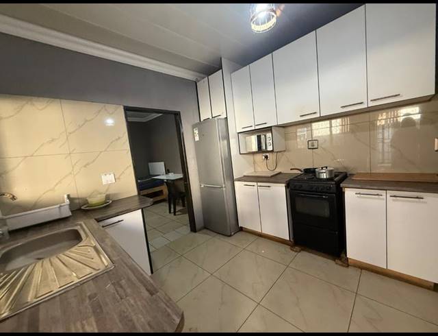 10 BEDROOM HOUSE FOR SALE IN VANDERBIJLPARK CE 2